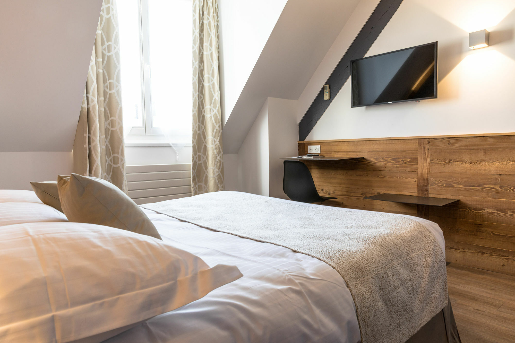 Hotel Des Princes, Chambery Centre エクステリア 写真