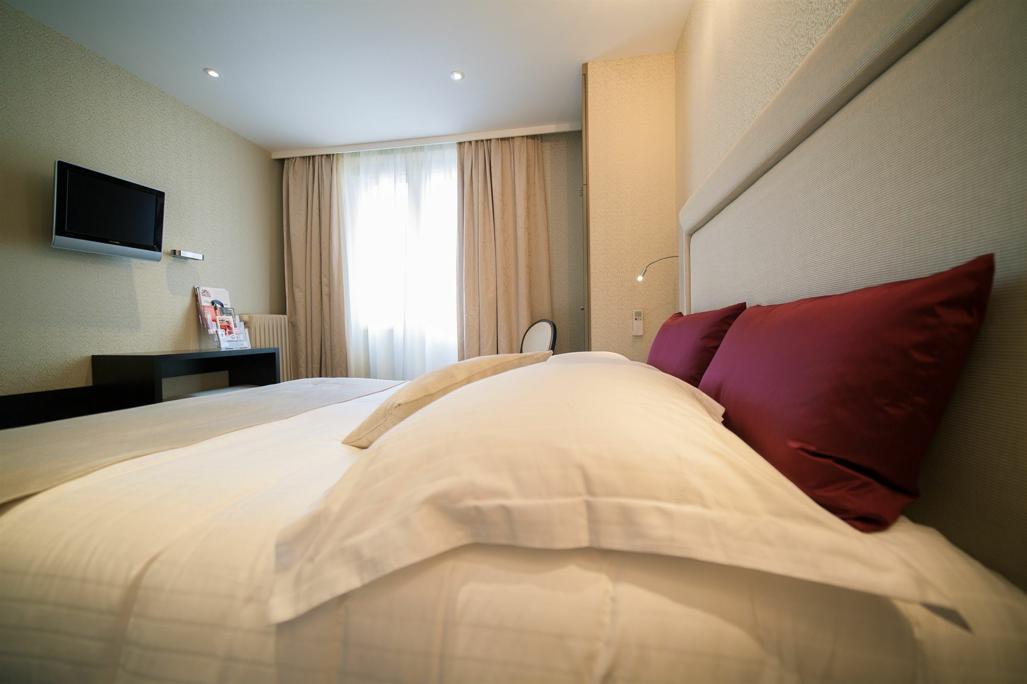 Hotel Des Princes, Chambery Centre エクステリア 写真
