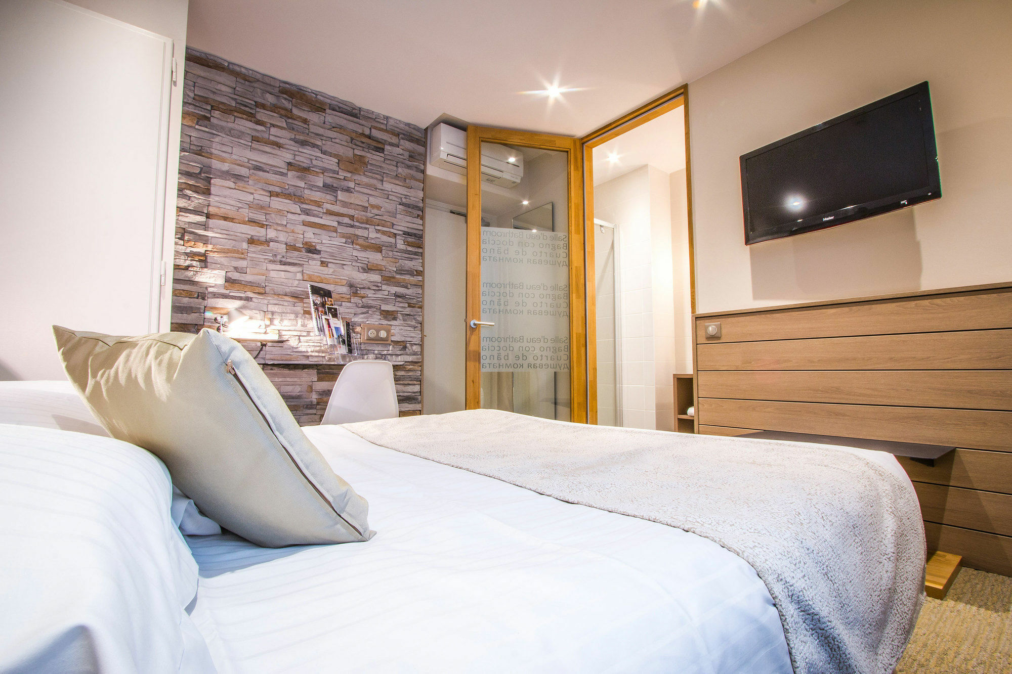 Hotel Des Princes, Chambery Centre エクステリア 写真